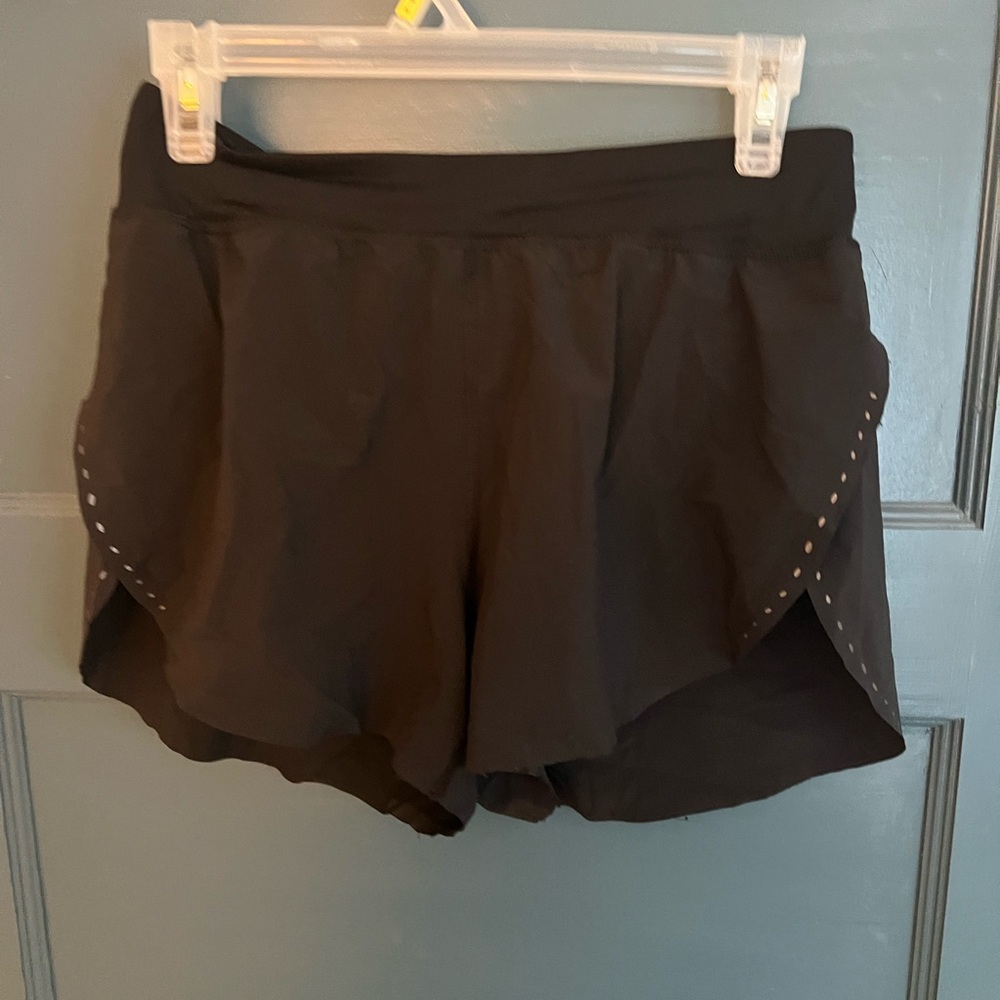 Lululemon Fast and Free Reflective High Rise Classic-Fit Short 3” size 6